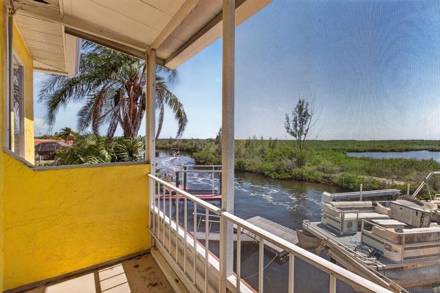 12805 FIFTH ISLE, Hudson, FL 34667
