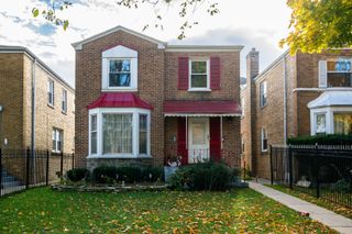 4407 W Wrightwood Avenue 2, Chicago, IL 60639