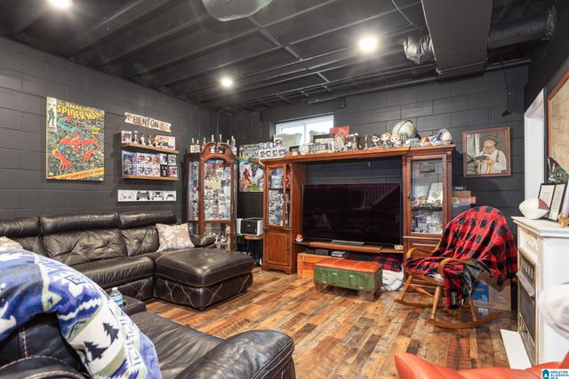 124 PINEBLUFF TRAIL, Trussville, AL 35173