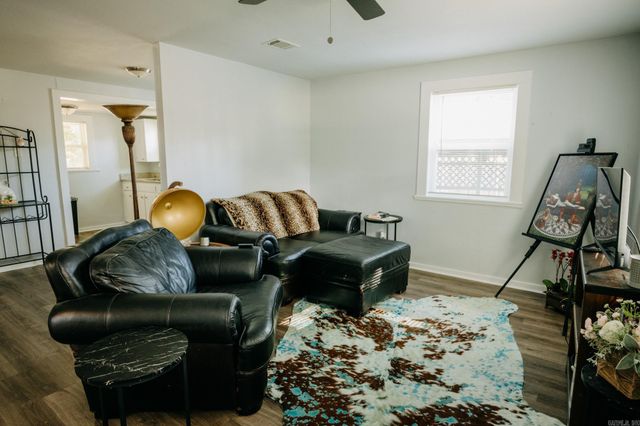 523 Cox Street, Benton, AR 72015