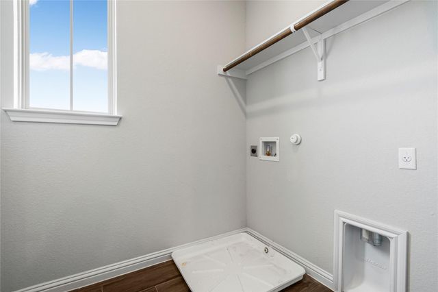 8017 Orizzonte ST, Austin, TX 78744