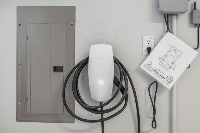 8017 Orizzonte ST, Austin, TX 78744