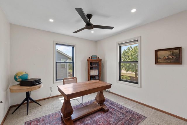 8619 S Stone Creek DRIVE, Oak Creek, WI 53154