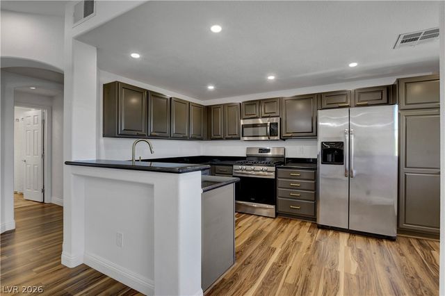 10809 Garden Mist Drive 2004, Las Vegas, NV 89135