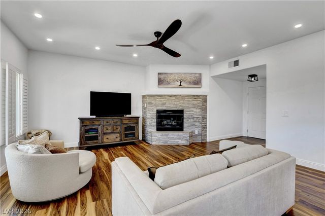 10809 Garden Mist Drive 2004, Las Vegas, NV 89135