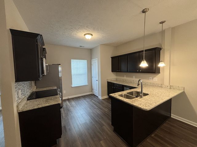 117 Jean Alyne Dotson Dr, La Vergne, TN 37086