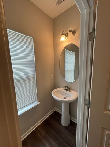 117 Jean Alyne Dotson Dr, La Vergne, TN 37086