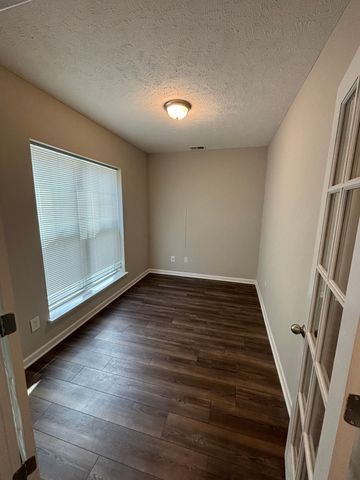 117 Jean Alyne Dotson Dr, La Vergne, TN 37086