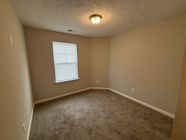 117 Jean Alyne Dotson Dr, La Vergne, TN 37086