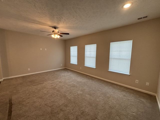 117 Jean Alyne Dotson Dr, La Vergne, TN 37086