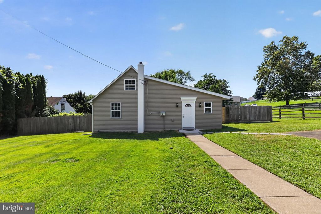 4012 GREENWOOD AVE, UPPER CHICHESTER, PA 19061 — exterior