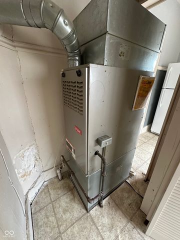 69 N 16th Avenue, Beech Grove, IN 46107