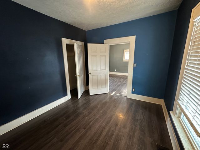 69 N 16th Avenue, Beech Grove, IN 46107