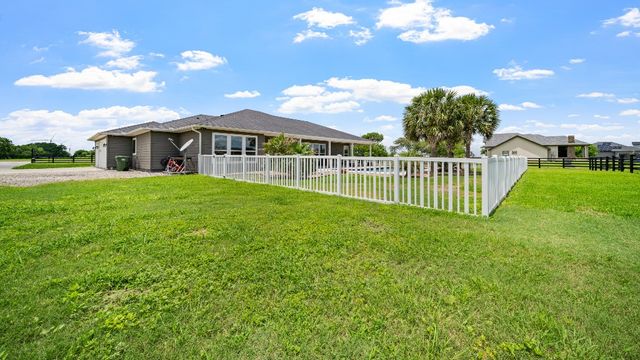 958 Santa Cruz Lane, Corpus Christi, TX 78415