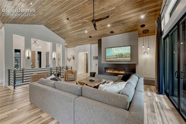 16356 Treetop Glory Court, Monument, CO 80132