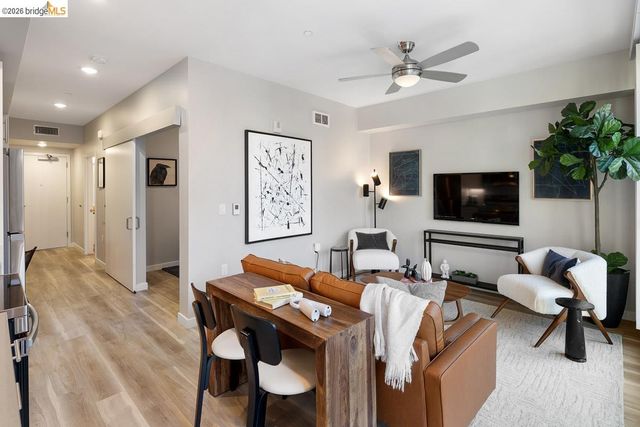 260 Brooklyn Basin Way 437, Oakland, CA 94606