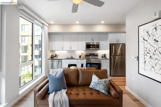 260 Brooklyn Basin Way 437, Oakland, CA 94606