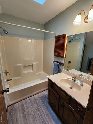 11 Cambridge Park 11, Frankenmuth, MI 48734