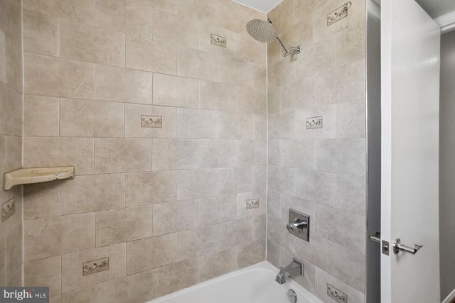 7318 CHATHAM ST, Springfield, VA 22151