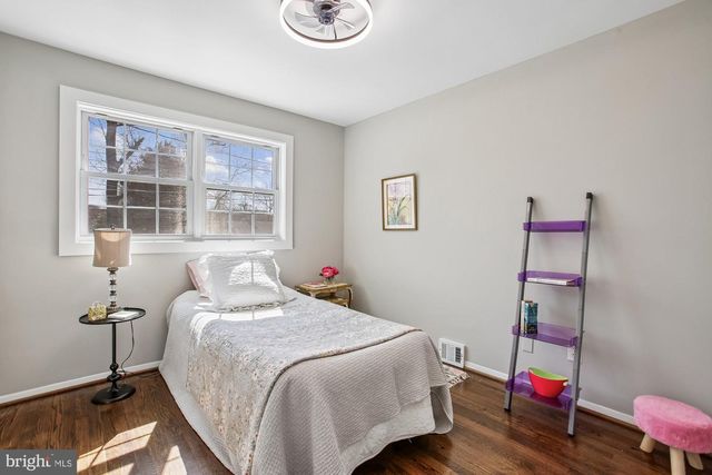 7318 CHATHAM ST, Springfield, VA 22151