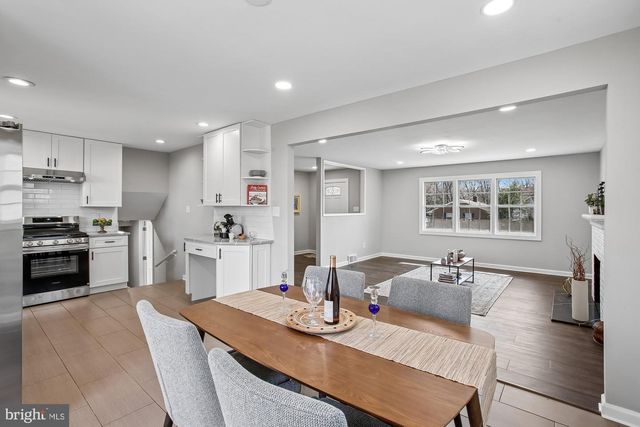 7318 CHATHAM ST, Springfield, VA 22151