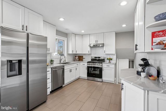 7318 CHATHAM ST, Springfield, VA 22151