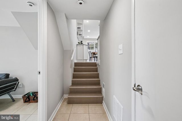 7318 CHATHAM ST, Springfield, VA 22151