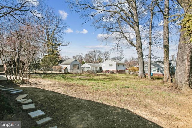 7318 CHATHAM ST, Springfield, VA 22151