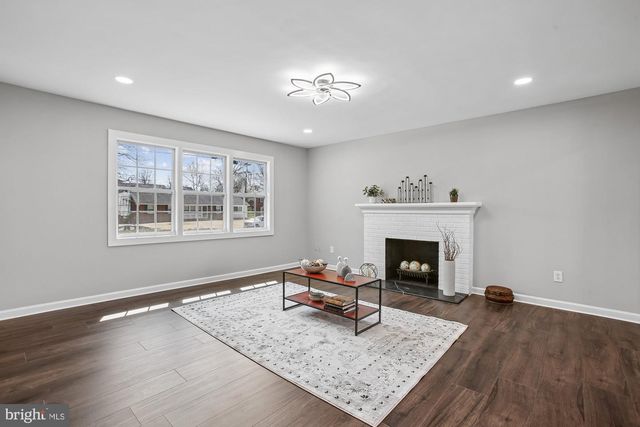 7318 CHATHAM ST, Springfield, VA 22151