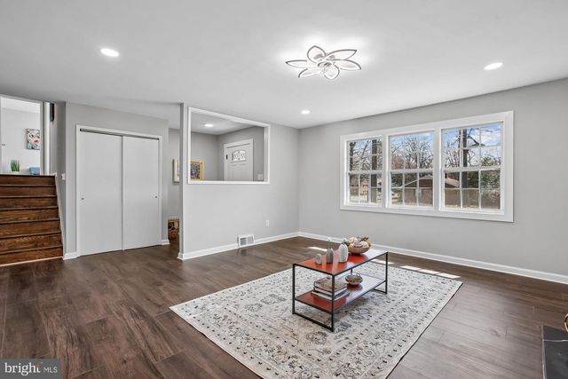 7318 CHATHAM ST, Springfield, VA 22151