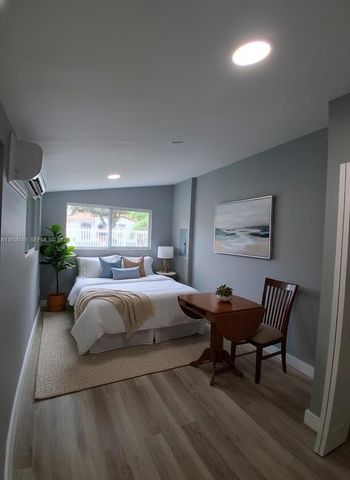 3052 SW 6th St B, Miami, FL 33135