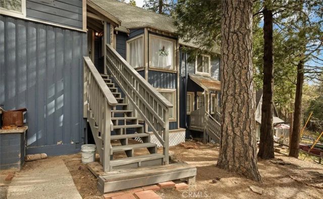 27472 Meadow Dr, Crest Park, CA 92326