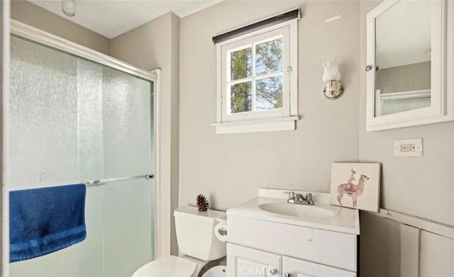 27472 Meadow Dr, Crest Park, CA 92326