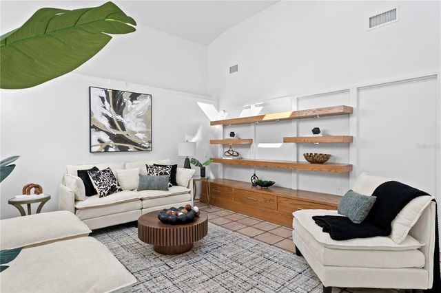 12915 GOLF CREST TERRACE, Tampa, FL 33618