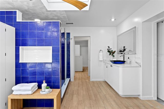 12915 GOLF CREST TERRACE, Tampa, FL 33618