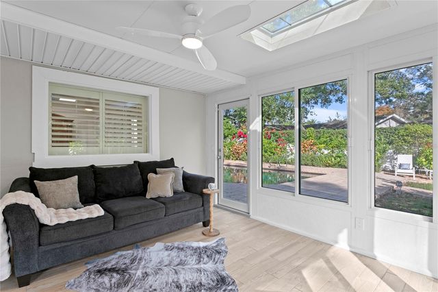 12915 GOLF CREST TERRACE, Tampa, FL 33618