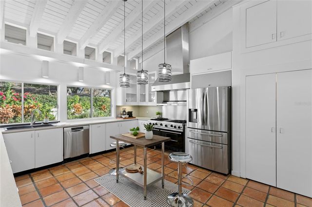 12915 GOLF CREST TERRACE, Tampa, FL 33618