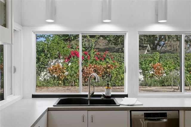 12915 GOLF CREST TERRACE, Tampa, FL 33618