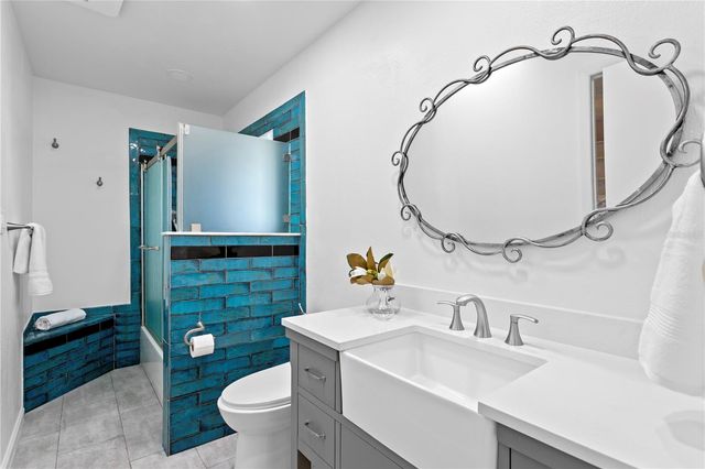 12915 GOLF CREST TERRACE, Tampa, FL 33618