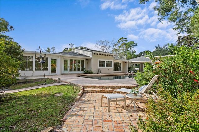 12915 GOLF CREST TERRACE, Tampa, FL 33618