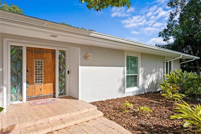 12915 GOLF CREST TERRACE, Tampa, FL 33618