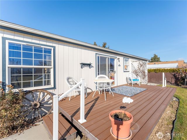 913 Meadow Ridge, Wenatchee, WA 98801