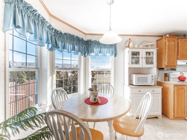 913 Meadow Ridge, Wenatchee, WA 98801