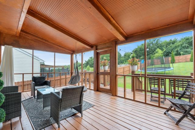 636 Wolfeboro Ln, Nashville, TN 37221