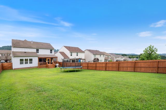 636 Wolfeboro Ln, Nashville, TN 37221