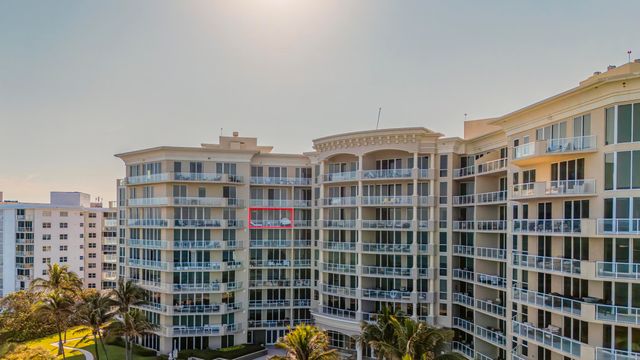 1063 Hillsboro Mile 703, Hillsboro Beach, FL 33062