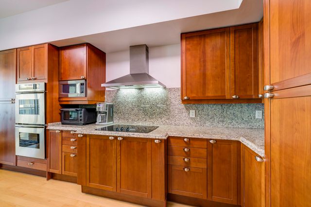 1063 Hillsboro Mile 703, Hillsboro Beach, FL 33062