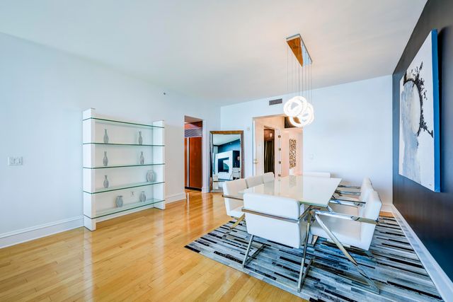 1063 Hillsboro Mile 703, Hillsboro Beach, FL 33062