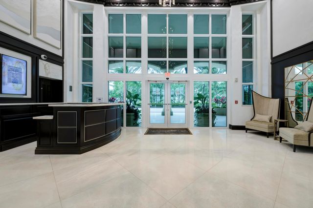 1063 Hillsboro Mile 703, Hillsboro Beach, FL 33062