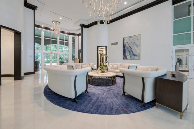 1063 Hillsboro Mile 703, Hillsboro Beach, FL 33062